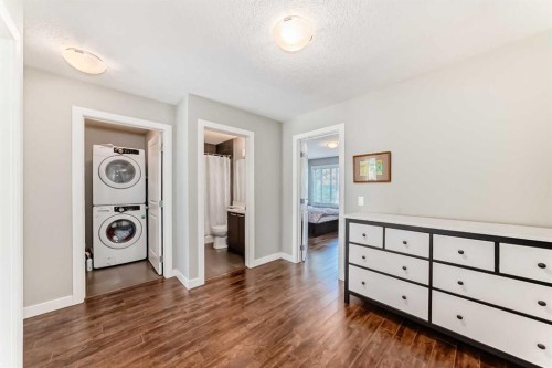 55-300 Marina Drive, Chestermere, AB - Indoor Photo Showing Laundry Room