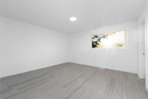 361 Martinwood Place Ne, Calgary, AB - Indoor Photo Showing Other Room