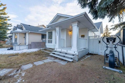 361 Martinwood Place Ne, Calgary, AB - Outdoor
