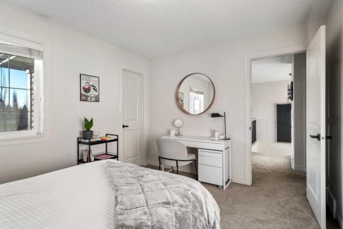 311 Chaparral Ravine View Se, Calgary, AB - Indoor Photo Showing Bedroom