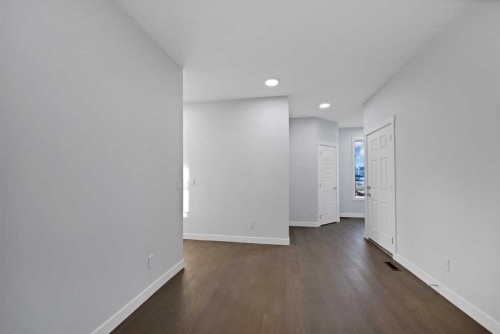 175 Homestead Common Ne, Calgary, AB - Indoor Photo Showing Other Room
