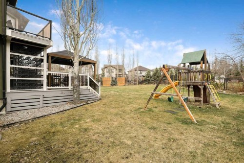 105 Lang Place, Okotoks, AB - Outdoor