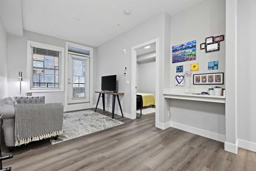 105-8355 19 Avenue Sw, Calgary, AB - Indoor