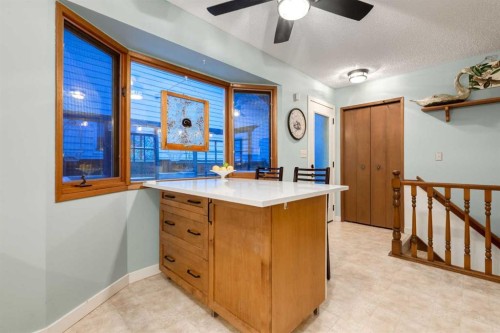 8 Deerwood Road Se, Calgary, AB - Indoor