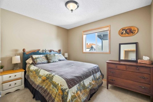 60 Cranfield Place Se, Calgary, AB - Indoor Photo Showing Bedroom