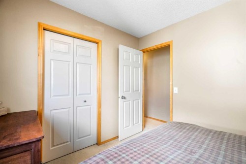 60 Cranfield Place Se, Calgary, AB - Indoor Photo Showing Other Room