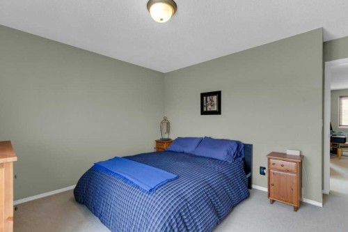 47 Cramond Green Se, Calgary, AB - Indoor Photo Showing Bedroom