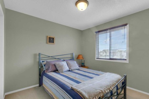 47 Cramond Green Se, Calgary, AB - Indoor Photo Showing Bedroom