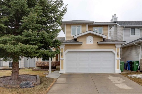 19 Riverstone Crescent Se, Calgary, AB - Outdoor