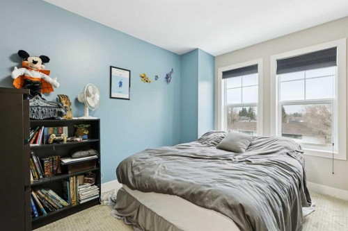 2231 26 Avenue Sw, Calgary, AB - Indoor Photo Showing Bedroom