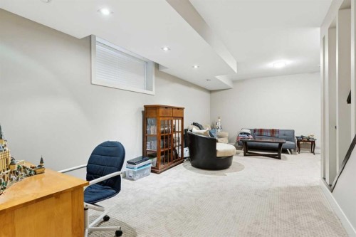 2231 26 Avenue Sw, Calgary, AB - Indoor Photo Showing Office