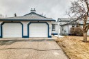 11-33 Stonegate Drive Nw, Airdrie, AB  - Outdoor 