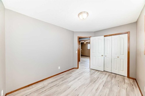 11-33 Stonegate Drive Nw, Airdrie, AB - Indoor Photo Showing Other Room