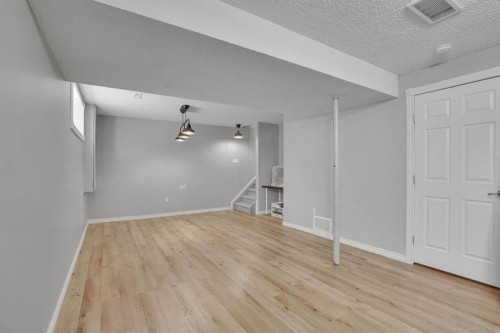 255 Citadel Acres Close Nw, Calgary, AB - Indoor Photo Showing Other Room