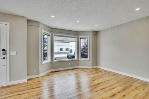 255 Citadel Acres Close Nw, Calgary, AB - Indoor Photo Showing Other Room