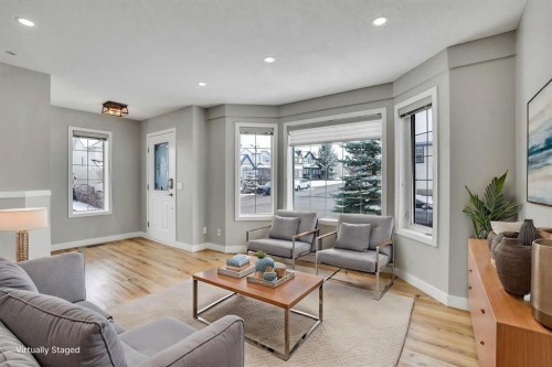 255 Citadel Acres Close Nw, Calgary, AB - Indoor Photo Showing Living Room