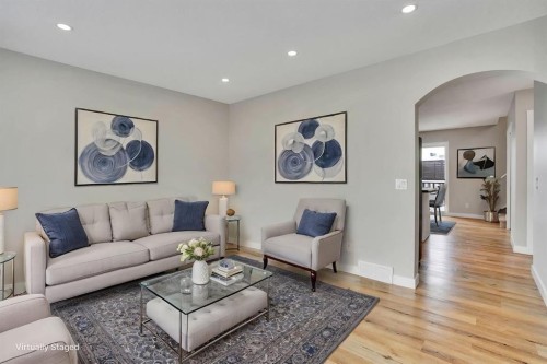 255 Citadel Acres Close Nw, Calgary, AB - Indoor Photo Showing Living Room