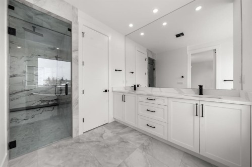 1907 28 Avenue Sw, Calgary, AB - Indoor
