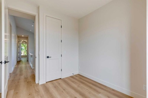 2309 21 Avenue Sw, Calgary, AB - Indoor Photo Showing Other Room