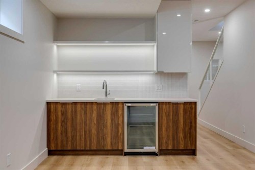 2309 21 Avenue Sw, Calgary, AB - Indoor Photo Showing Other Room