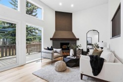 20 Point Mckay Court NW Calgary, AB T3B 5B7