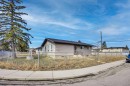 1004 Penrith Crescent Se, Calgary, AB  - Outdoor 