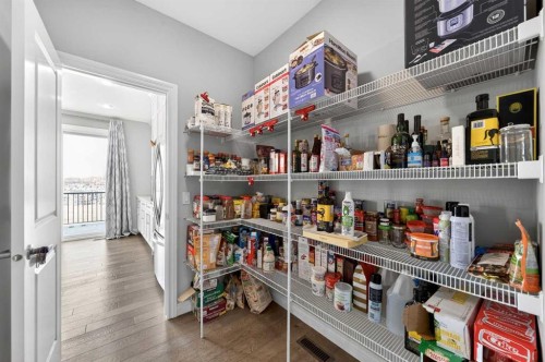 396 Evansborough Way Nw, Calgary, AB - Indoor Photo Showing Other Room