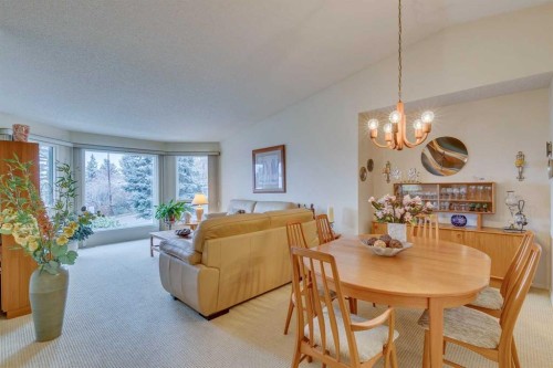 8 Douglas Woods View Se, Calgary, AB - Indoor Photo Showing Dining Room