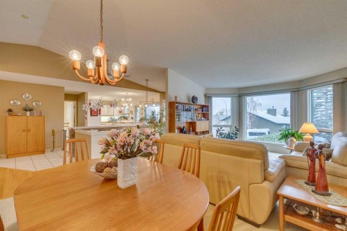 8 Douglas Woods View Se, Calgary, AB - Indoor Photo Showing Dining Room