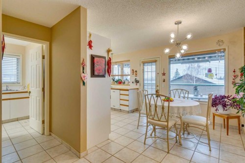 8 Douglas Woods View Se, Calgary, AB - Indoor Photo Showing Dining Room