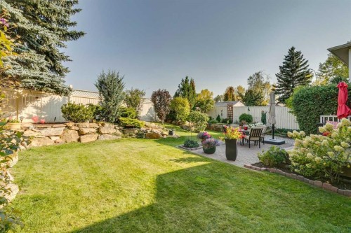 8 Douglas Woods View Se, Calgary, AB - Outdoor
