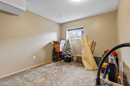 302 Stuart Street, Blackie, AB - Indoor Photo Showing Other Room