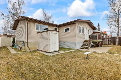 302 Stuart Street, Blackie, AB - Outdoor