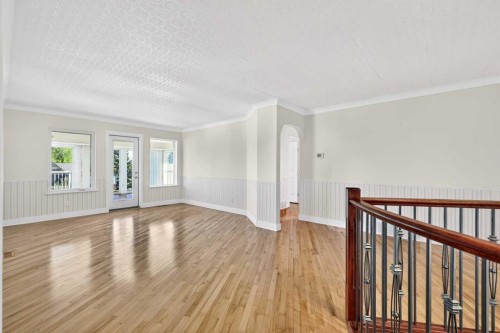 1212 15 Avenue, Didsbury, AB - Indoor Photo Showing Other Room