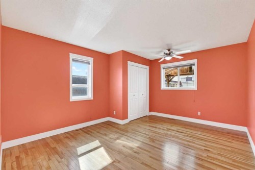 1212 15 Avenue, Didsbury, AB - Indoor Photo Showing Other Room