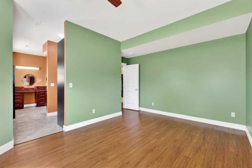 1212 15 Avenue, Didsbury, AB - Indoor Photo Showing Other Room