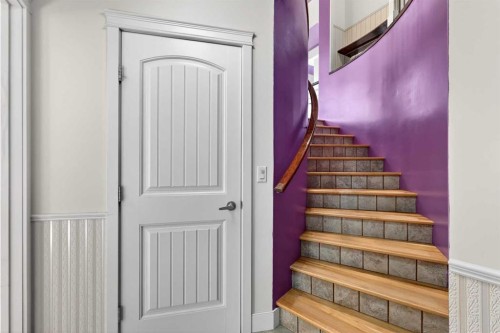 1212 15 Avenue, Didsbury, AB - Indoor Photo Showing Other Room