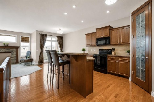 1907 Riverside Drive Nw, High River, AB - Indoor Photo Showing Kitchen