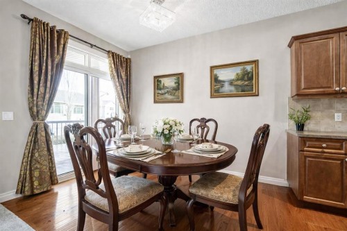 1907 Riverside Drive Nw, High River, AB - Indoor Photo Showing Kitchen