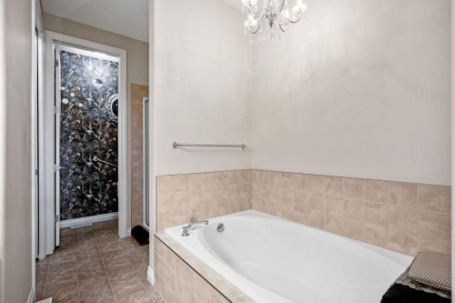 1907 Riverside Drive Nw, High River, AB - Indoor Photo Showing Bathroom
