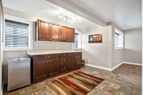 1907 Riverside Drive Nw, High River, AB - Indoor Photo Showing Living Room