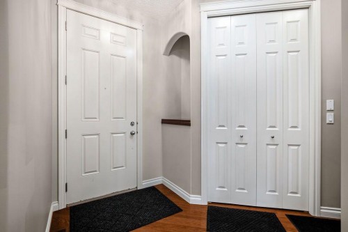 1907 Riverside Drive Nw, High River, AB - Indoor Photo Showing Other Room