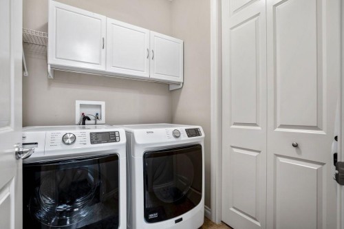 1907 Riverside Drive Nw, High River, AB - Indoor Photo Showing Bathroom