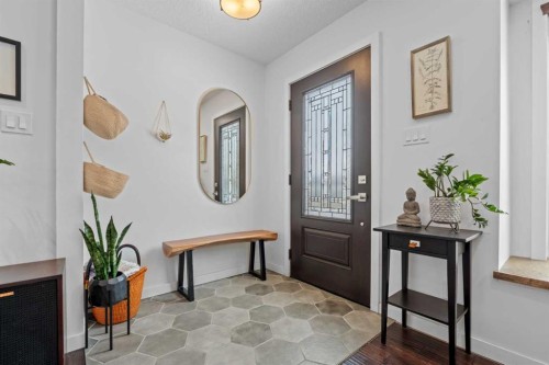 25 Foxwell Road Se, Calgary, AB - Indoor Photo Showing Other Room