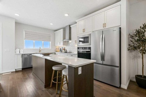 135 Huxland Road Ne, Calgary, AB - Indoor Photo Showing Kitchen With Upgraded Kitchen