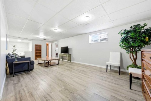 14775 Deer Ridge Drive Se, Calgary, AB - Indoor