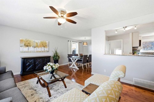 14775 Deer Ridge Drive Se, Calgary, AB - Indoor Photo Showing Living Room