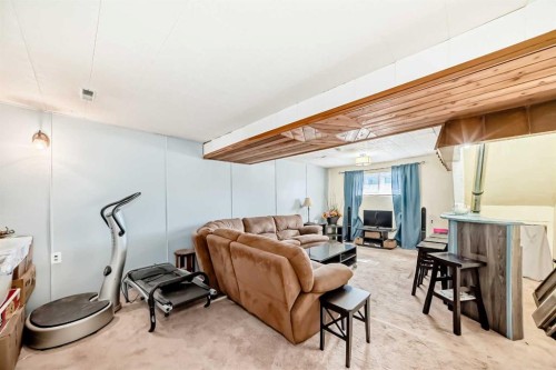 3772 Dover Ridge Drive Se, Calgary, AB - Indoor