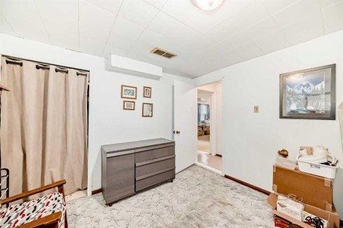 3772 Dover Ridge Drive Se, Calgary, AB - Indoor Photo Showing Other Room
