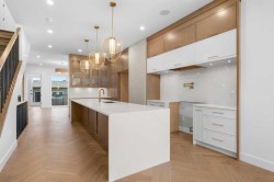 5104 21 Avenue NW Calgary, AB T3B 0X4